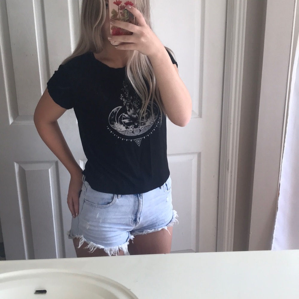 Black Pacsun tee